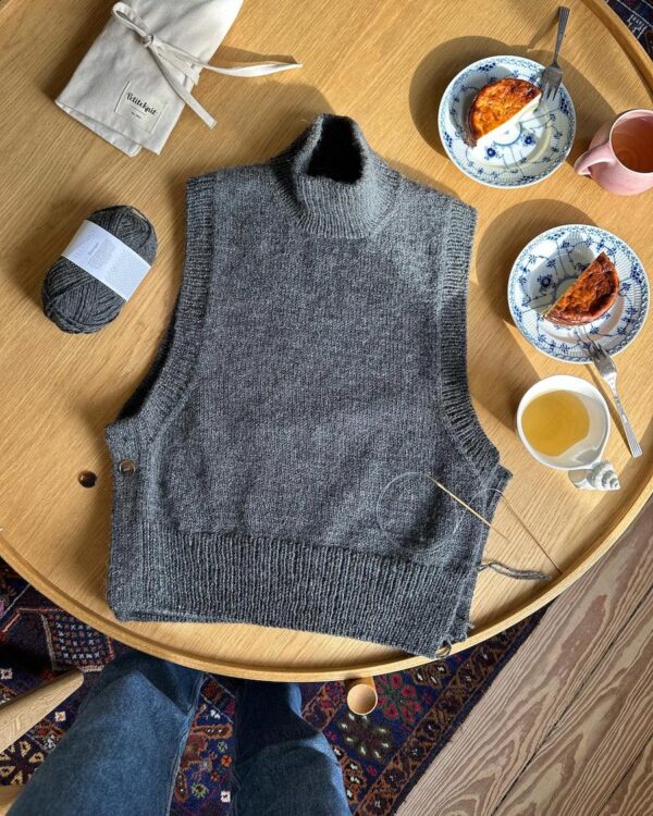 Petite Knit Lulu Slipover B Petite Knit Lulu Slipover B