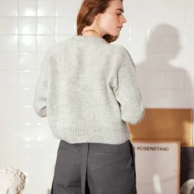 heather_sweater_b