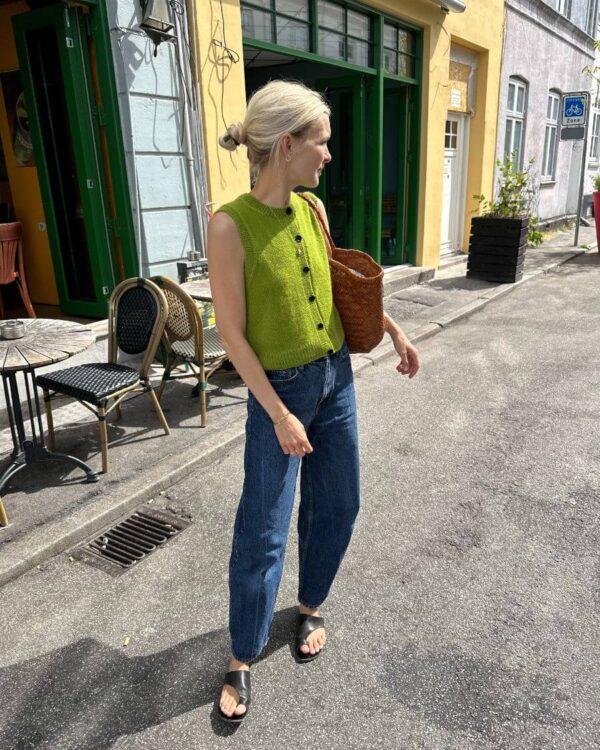 maggie-vest-c maggie-vest-c