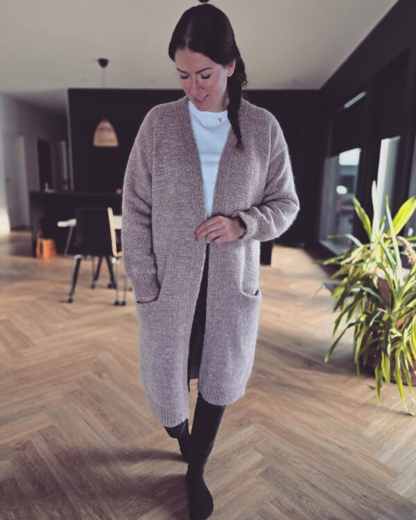 Villahullu Muusa Neuletakki3 Villahullu Muusa Neuletakki3