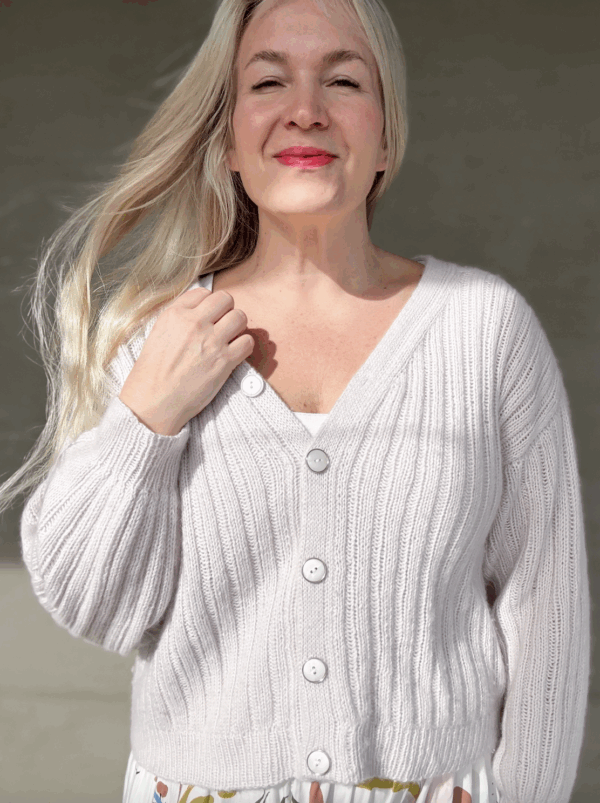 Itsakeepercardigan1 Itsakeepercardigan1