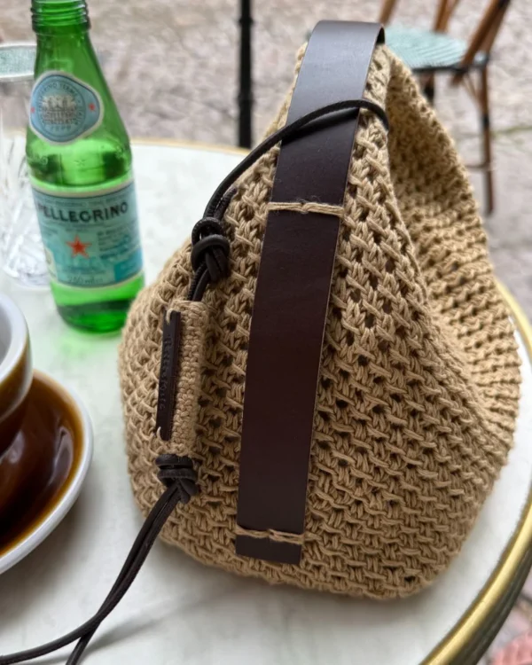 leather-strap-c leather-strap-c