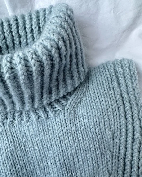 terrazzo-neck-junior-d terrazzo-neck-junior-d