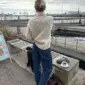 Saga Sweater on neulottu Sandnes Garn Atlas langalla, joka ei valitettavasti kuulu valikoimaamme. Lähimpänä valikoimastamme on Sandnes Garnin Peer Gynt värissä 1012.