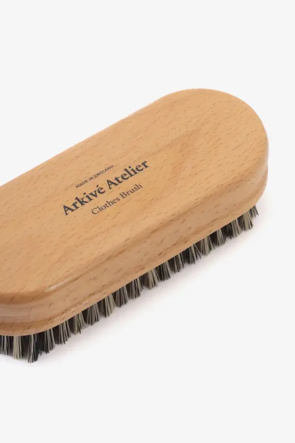 arkive-care-chothes-brush-neutral-arkive-atelier-1 arkive-care-chothes-brush-neutral-arkive-atelier-1